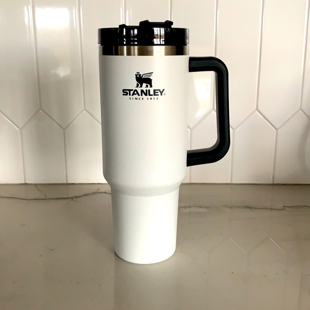 Stanley 40oz tumbler NO STRAW